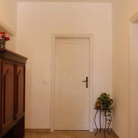 Appartamento Loreto Free Doorstep Parking Apartamento Pistoia